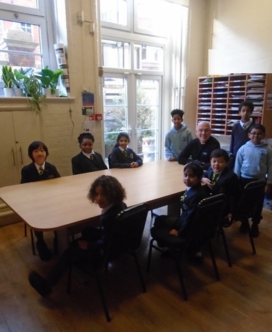 Fr Simon meeting School Council 12.01.23