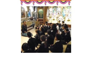 Y4 visit a Hindu Temple