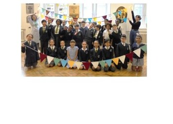 The Royal Opera House - Coronation Bunting