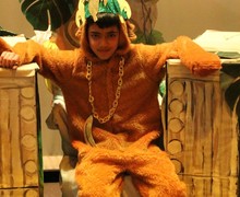 18. King Louie on throne R