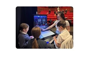 Year 5 go backstage at LAMDA